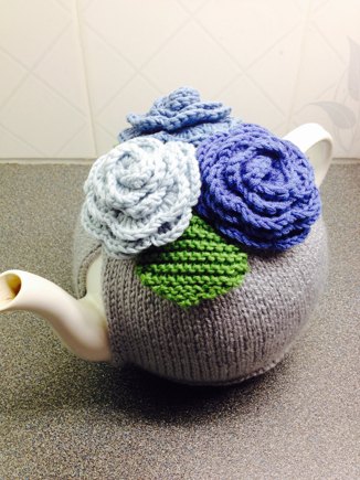 Summer roses tea cosy #6