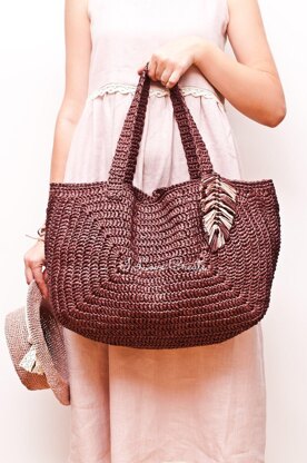 Large summer raffia bag