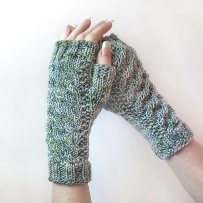 Sequoia Fingerless Mitts