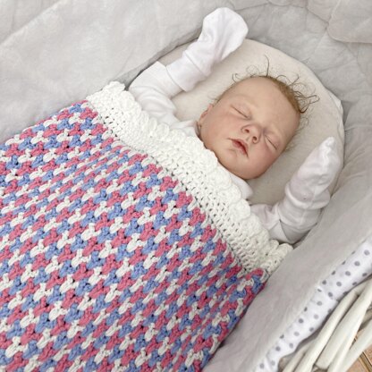 Ruffled Edge Baby Blanket Crochet Pattern 457