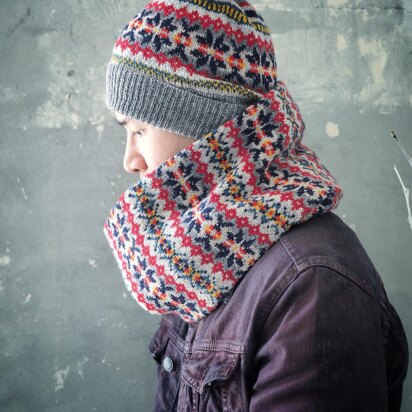 Noel Hat & Cowl