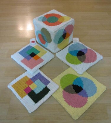 KGeometry: Cube Tea Cozy with Circles