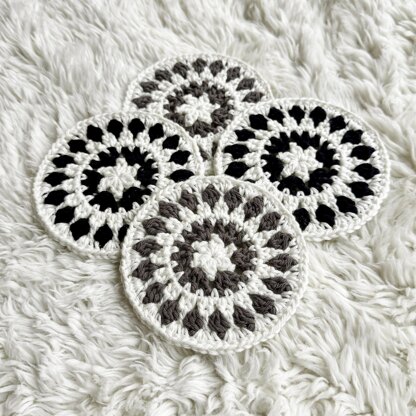 Scandi Snowflake Crochet Coaster