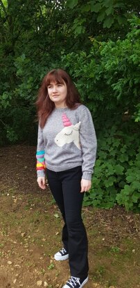 Unicorn & Rainbows Sweater ADULT
