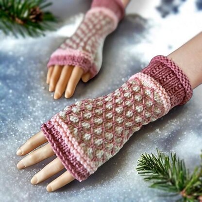 Lattice Fingerless Gloves