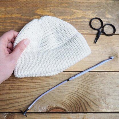 Double brim crocheted hat