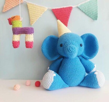 Bernie the Birthday Elephant amigurumi pattern