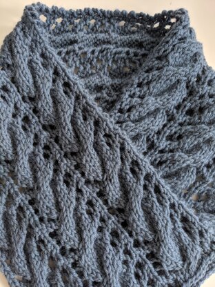 Cabled Snood