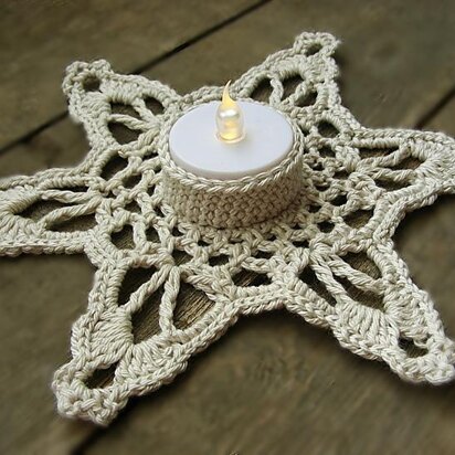 Snowflake tealight holder