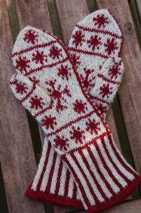 Maple Leaf Mittens