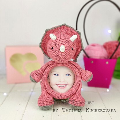 Crochet Pattern “Photo Frame Triceratops”