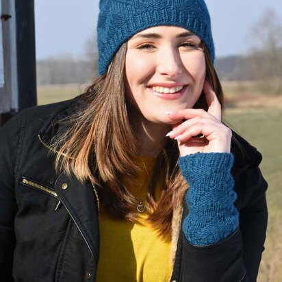 Borghild Hat & Wristlets in Juniper Moon Farm Fourteen - Downloadable PDF