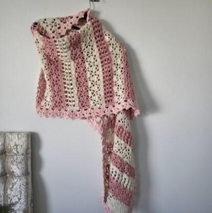 Romantic Whispers Shawl