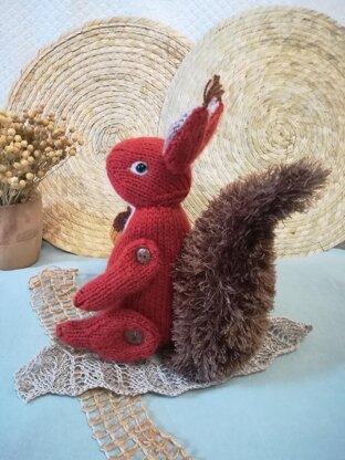 Knitted ginger brown squirrel