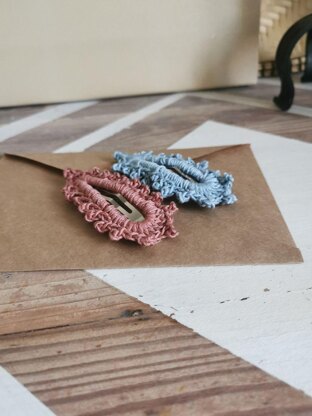 Snap Hairpin "Paisley" cotton yarn crochet pattern