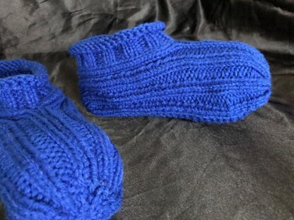 How to Knit Adult Bootie Slippers 