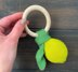 Knitted lemon rattle