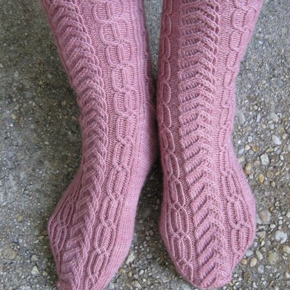 Reusse Alpine Cabled Socks