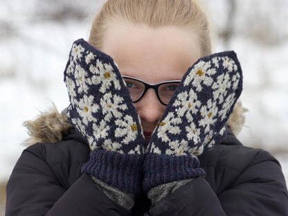 Daisy Mittens