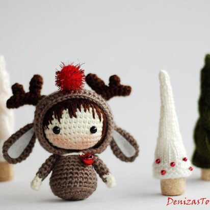 Christmas Deer Doll. Crochet Tanoshi.