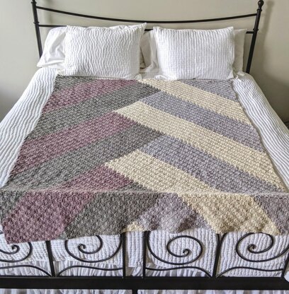 Modern Chevron Quilt Blanket