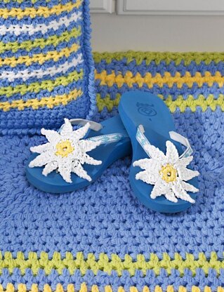 Flip Flops With Daisies in Bernat Handicrafter Cotton Solids