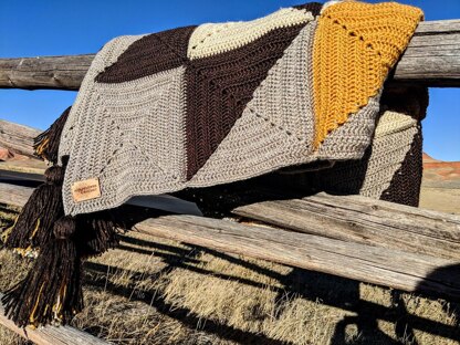 Wyoming Valley Yarn Barn Throw