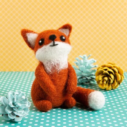 Hawthorn Handmade Fox Cub Mini Needle Felting Kit
