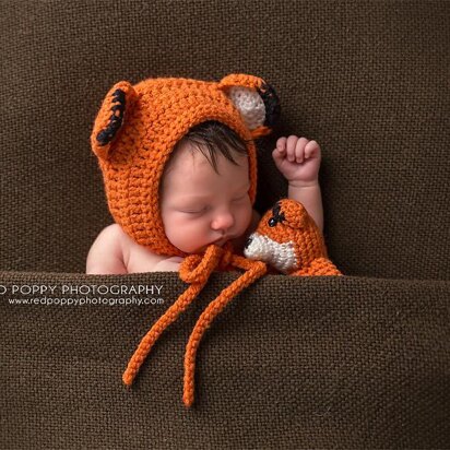 Newborn Fox Hat with Plush Toy