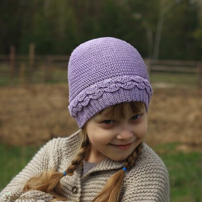 Tiered crochet hat