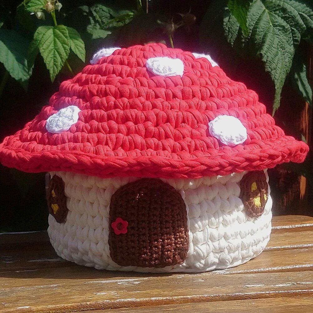 Mushroom Basket Crochet Kit – Moho Crafts