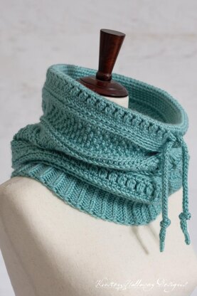 Serendipity Cowl