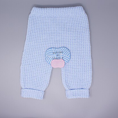 Gareth Unisex Pram set. Cardigan, Trousers, hat & booties 18-20" chest size
