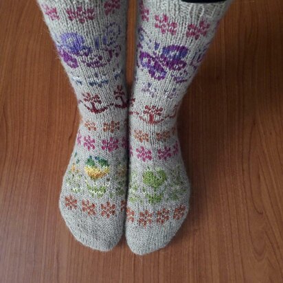 "It's spring!" Socks