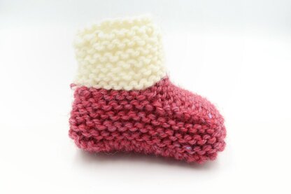 Strawberry Seed Baby Booties