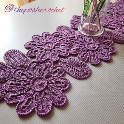 Crochet TABLE Runner CENTERPIECE - Gift for the Home.