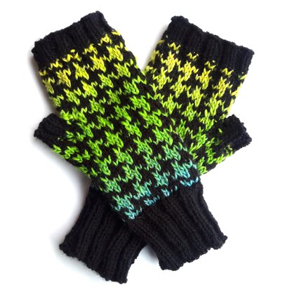 Houndstooth gloves