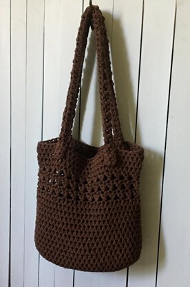 Crochet Bag Pattern: Timeless Tote