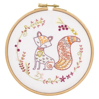 Un Chat Dans L'Aiguille Bernard the Fox Contemporary Printed Embroidery Kit