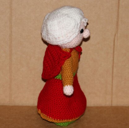 Amigurumi Mother Christmas