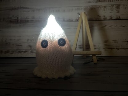 Light-up Ghost Chocolate Orange Cover Knitting Pattern