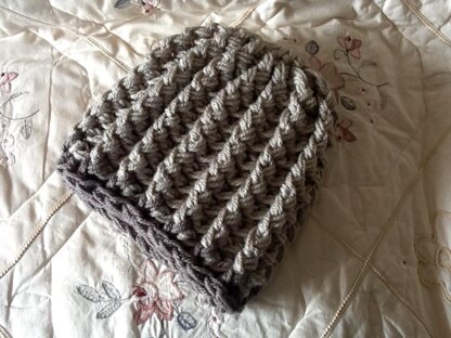 CHUNKY UNISEX CROCHETED HAT