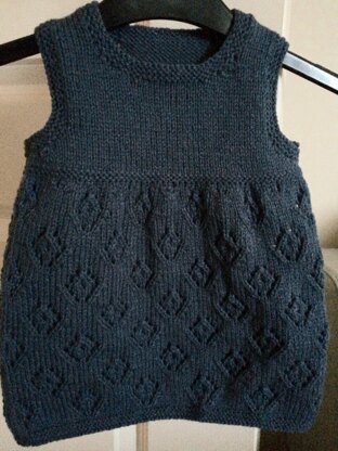 Little girl's pinafore dress