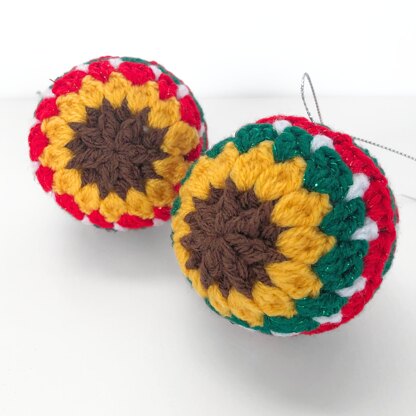 Sunflower Lovers Bauble