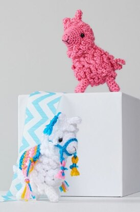 Larry & Linda Crochet Llama in Red Heart Amigurumi - LM6284 - Downloadable PDF