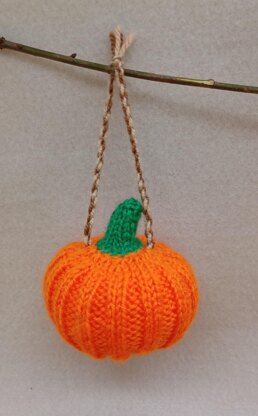 PDF Munchkin Pumpkin KNITTING PATTERN Autumn Decoration/Garland Dk Hanging Decoration Bauble Halloween Fall Autumn Cute