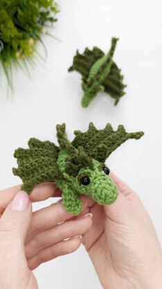 Crochet mini dragon pattern, amigurumi baby dragon crochet pattern