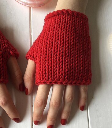 Bronnie Fingerless mitts