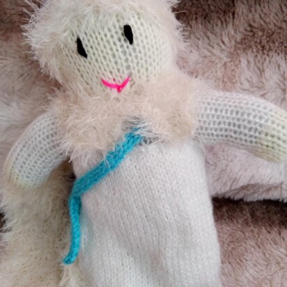 Queen camilla knitted toy