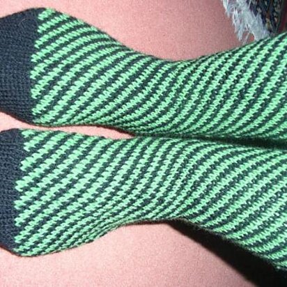 Spiral staircase socks - knitting pattern